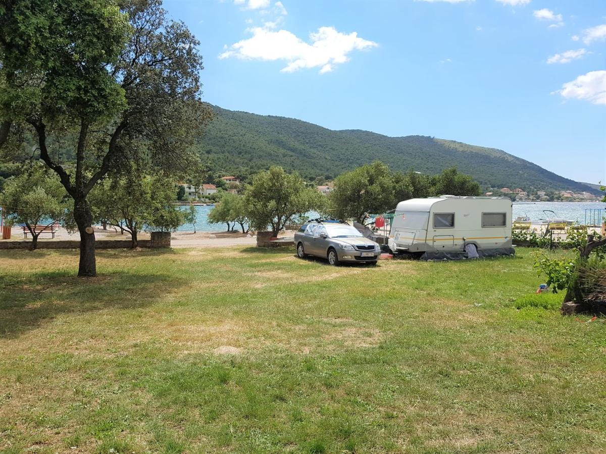 Auto Camp On The Beach - Grebaštica Екстериор снимка